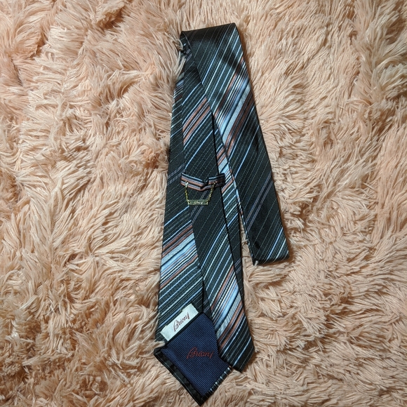 2/$65 Designer ties! Kenzo, Paul Smith etc. - Picture 5 of 7